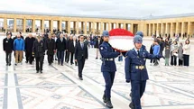 Fenerbahçe 119. Yılında Anıtkabir’i Ziyaret Etti