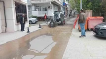 Kocaeli'de Su Hattı Patladı