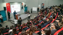 Antalya'da Gençler Dünya Gündemini Tartışıyor