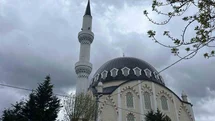 Arnavutköy'de Camii Minaresi Sallandı