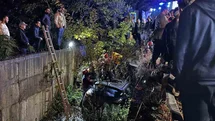 Sakarya'da Otomobil Dereye Uçtu