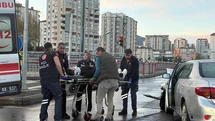 Kayseri'de Taksi ve Otomobil Çarpıştı