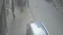 Arnavutköy'de Çocuklara Bıçaklı Saldırı
