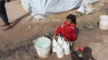 Gazzeli Çocuklar Enkazda Hayatta Kalma Mücadelesi Veriyor
