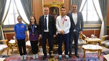 Manisa'da Şampiyon Sporcular Bir Araya Geldi