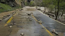 Tunceli'de Ovacık Yolu Taşkın Nedeniyle Kapandı