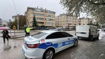 Ehliyeti iptal edilen sürücü yaşlı kadına çarptı