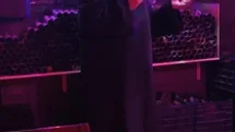 Eğlence mekanına girip ahireti anlattı