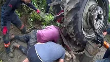 Mersin'de Devrilen Traktör Kazası