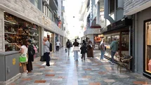 Marmaris'te Yenilenen Çarşı Turistlerin Gözdesi