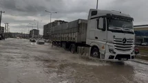 Ergani'de Sağanak Yağış Etkili Oldu