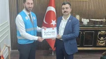 Dicle Kaymakamı Atış'tan Kurban Bağışı