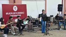 Bilecik'te Öğrenciler Konserle Eğlendi