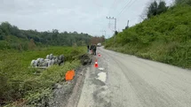 Zonguldak'ta Taş Yüklü Kamyon Devrildi