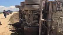 Adıyaman'da Su Tankeri Devrildi