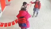 Erzurum'da Miniklerin Bayrak Seferberliği