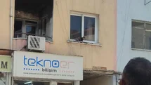 Mersin’de Yangın Çıkan Daireden Gelen Sesler İtfaiyeyi Harekete Geçirdi: Mahsur Kalan Kedi Kurtarıldı