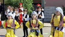 Edirne'de Öğrencilerden Renkli Gösteri