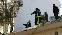 Antalya'da Çatıya Çıkıp Benzin Dökme Olayı