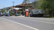 Sakarya'da Çöp Kamyonu Kazası