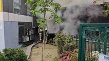 Kağıthane'de Metruk Bina Yangını