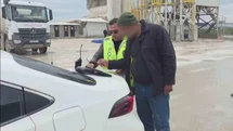 Yola beton döke döke ilerleyen beton mikserine ceza