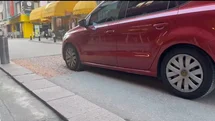 Kapatılmayan altyapı çukuru sürücüleri mağdur ediyor