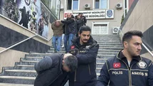 İstanbul merkezli 3 ilde düzenlenen "change oto’’ operasyonunda gözaltına alınan 16 şüpheli adliyeye sevk edildi
