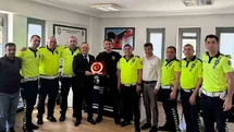 30 yıllık trafik polisinden duygulandıran veda