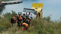 Muğla'da Kamyon Denize Düştü