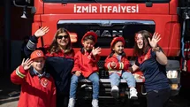İzmir'de İtfaiyeci Annelerin Hikayesi