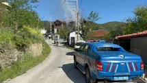 Yaşlı Adam ve Torunu Yangından Son Anda Kurtuldu