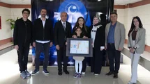 Minik Ressam Ayşe Miray'dan Büyük Başarı