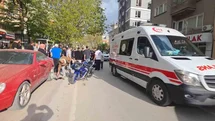 Kütahya’da motosiklet yayaya çarptı: 2 yaralı