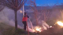 Van'da Sazlık Yangını Kontrol Altına Alındı