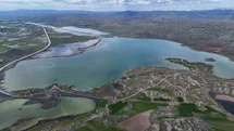 Sivas’ta kar eridi yağmurlar arttı, kentin en büyük gölü taştı