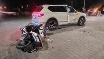Gazipaşa'da Motosiklet ve Otomobil Çarpıştı
