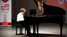 Bilecik'te Genç Piyanistler Performans Sergiledi
