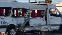 Kocaeli'de İşçi Servisi Devrildi