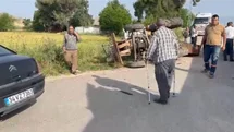 Kırıkhan’da devrilen traktör sürücüsü yaralandı