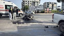 Kamyonetle çarpışan motosikletli ağır yaralandı