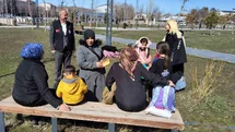 Kars’ta Açık Kapı’dan şiddetle mücadele için farkındalık seferberliği