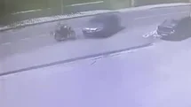 Kocaeli'de Motosiklet Kazası Görüntülendi