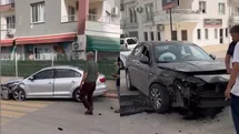 Erdemli Sanayi Civarında İki Araç Kafa Kafaya Çarpıştı