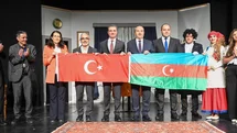 Erzurum'da "Qastrol Seferi" Tiyatro Gösterimi