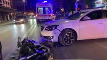 Otomobil ve Motosiklet Çarpıştı: 1 Yaralı