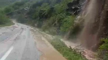 Trabzon-Bayburt Karayolunda Sel Nedeniyle Ulaşım Kesildi
