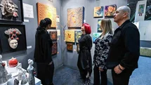 İzmir'de Sanat Fuarı Başladı