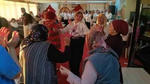 Huzurevi sakinlerini duygulandıran konser