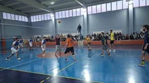 Hisarcık’ta kurumlararası voleybol turnuvasında Devlet Hastanesi şampiyon oldu
